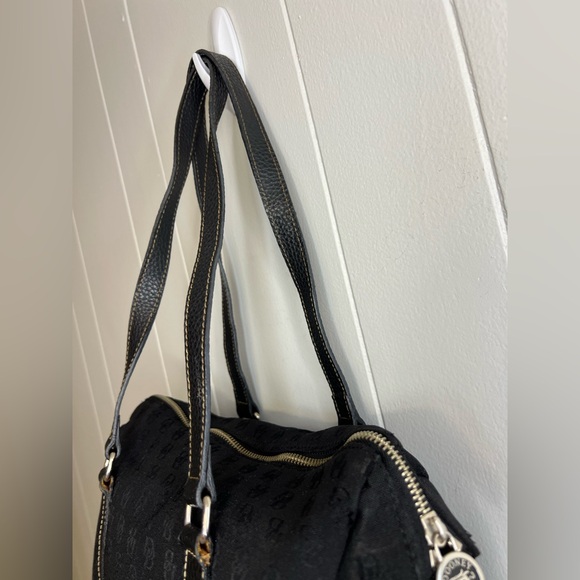 Dooney & Bourke black monogram shoulder bag with black pebbled leather straps - Picture 4 of 16